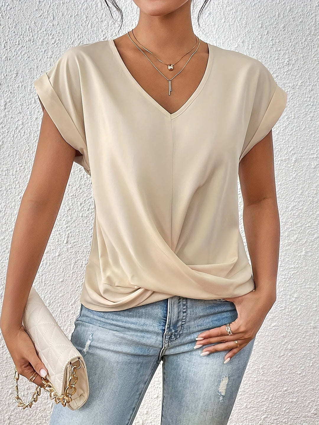 Zalina | The Sweetheart Neckline Casual T-Shirt