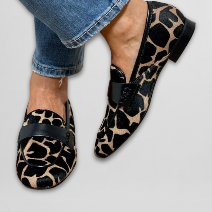 Niki | Loafer with Animal Print