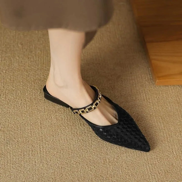 Doran Pointed Slippers