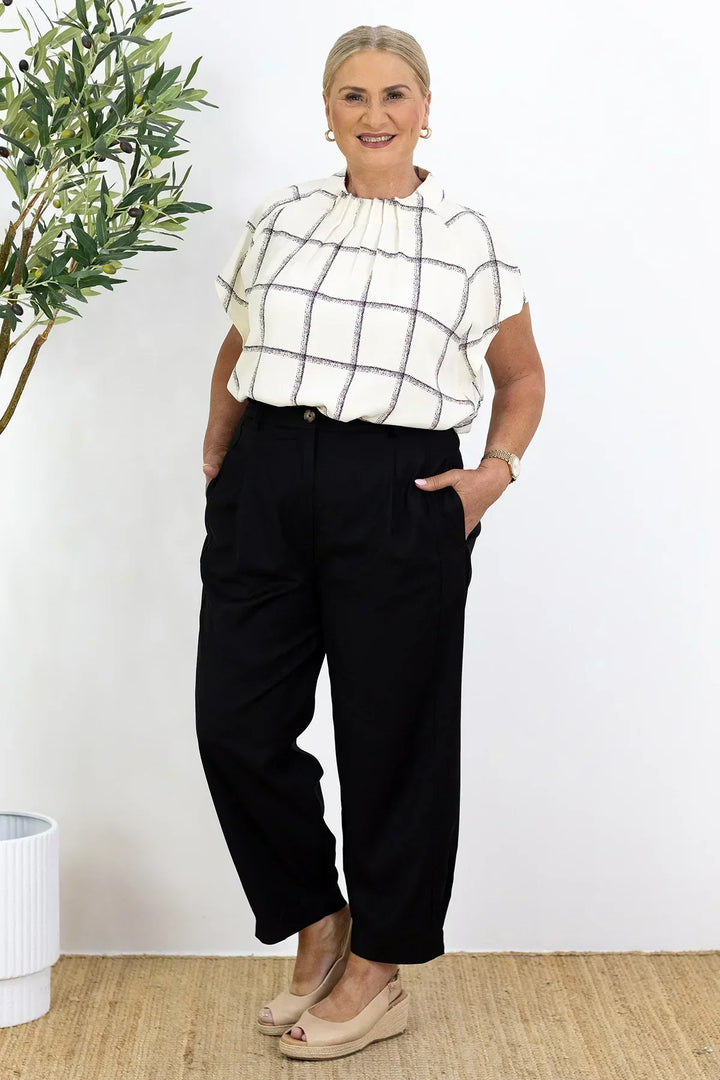 Lurelia | Tailored Breezy Trouser