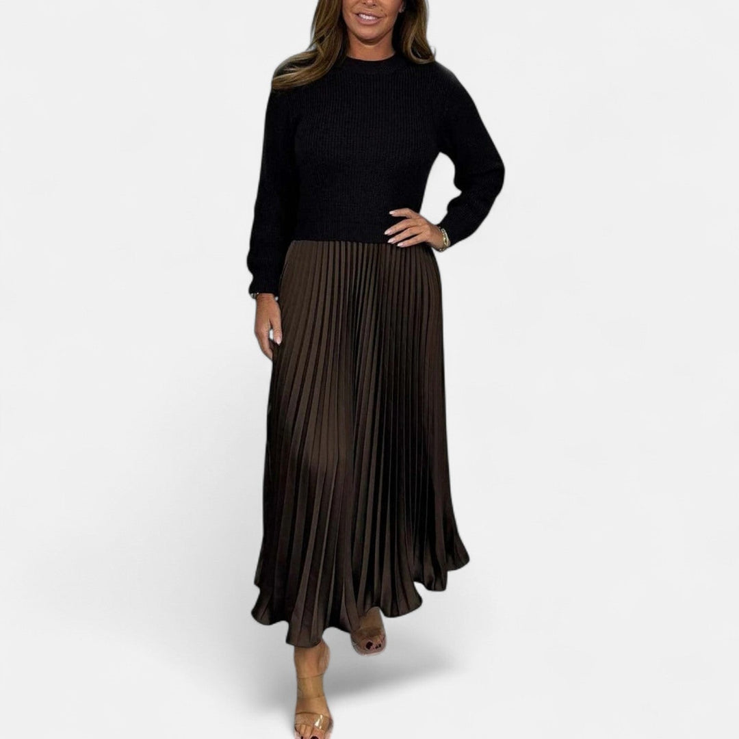 Christel - Maxi dress with sweater and pleated skirt