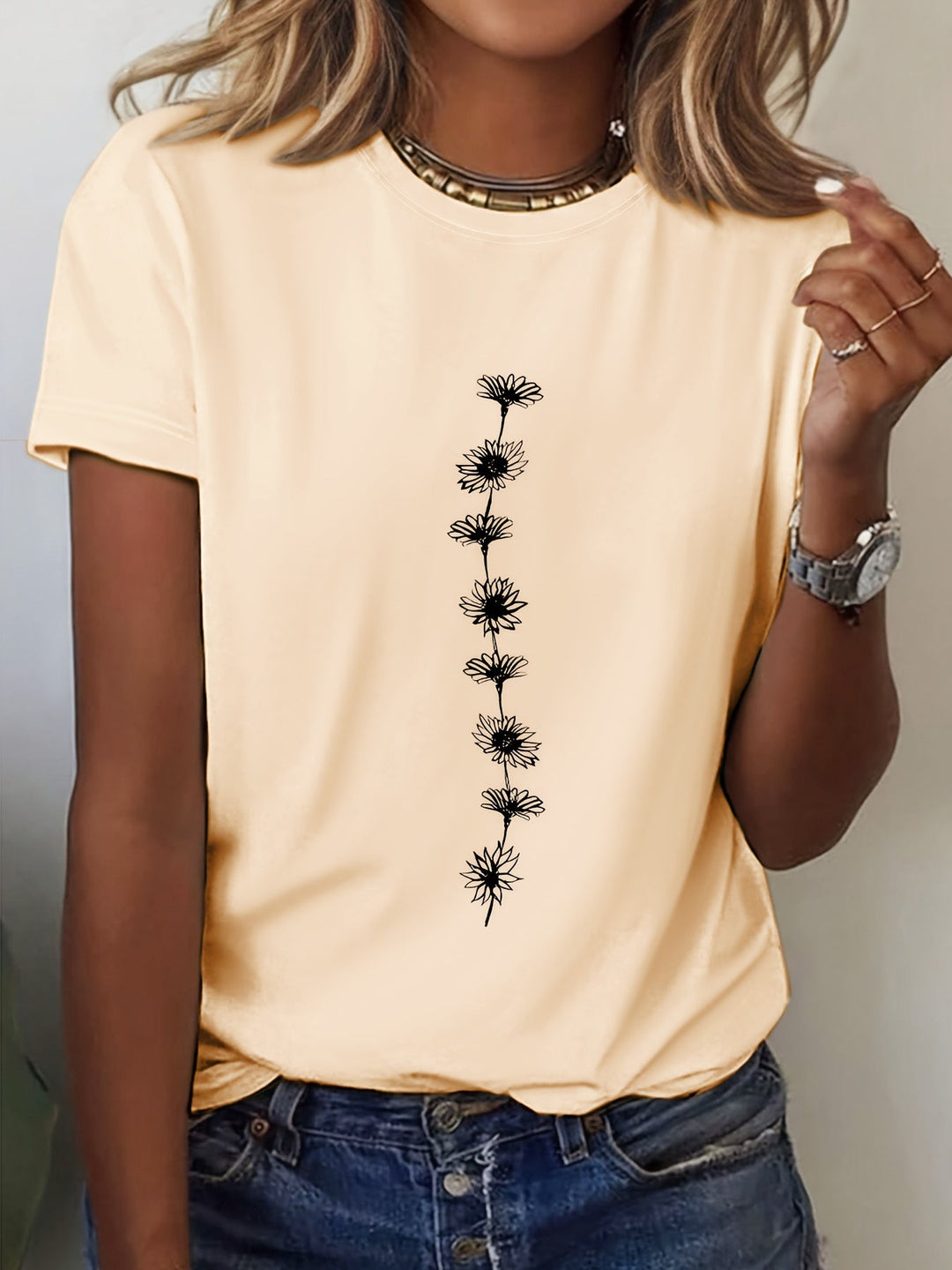Claire | Happy T-Shirt